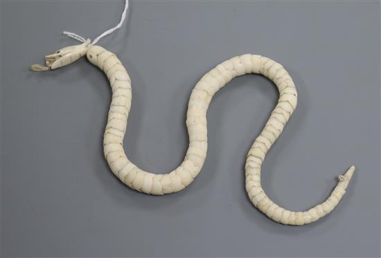 An unusual ivory articulated snake, early 20th century length 42.5cm